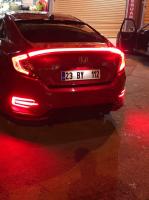 Honda cıvıc Y.Kasa Işıklı spoyler